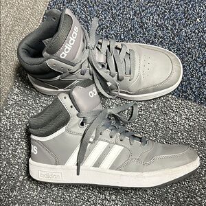 Adidas Boys size 5Y Gray and White High-Top Sneakers